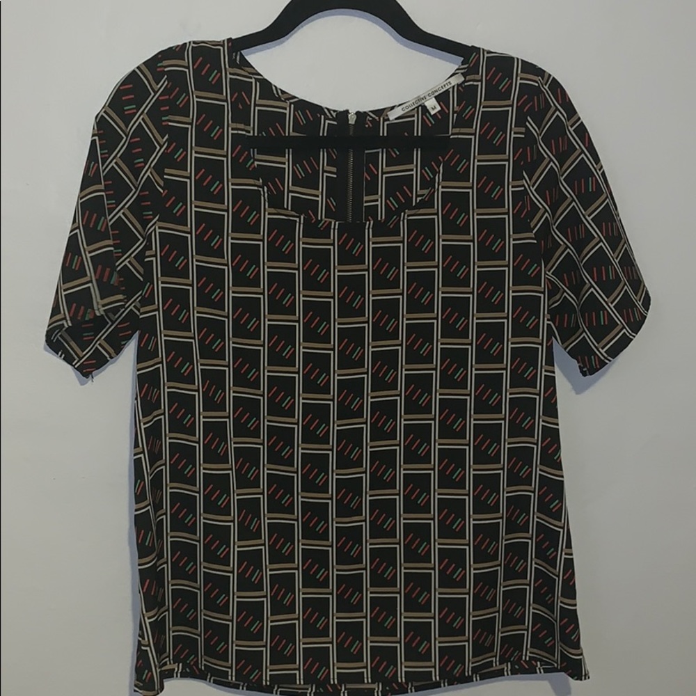 🎉 FREE 🎉Collective Concepts blouse